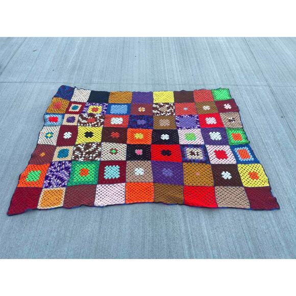 Vintage Handmade Crochet Afghan Granny Square Multi-Color Bright Mismatch Kitsch - Picture 1 of 5